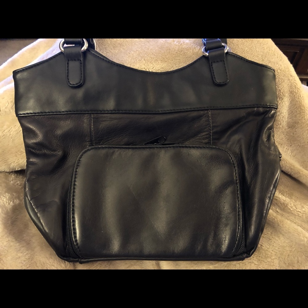 Pellet Studio Sift Black Leather Shoulder Bag